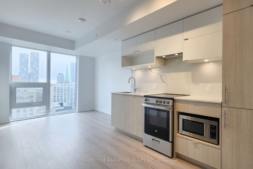 1909-100 Queen St E, Toronto, ON, M5C0B5 | Card Image