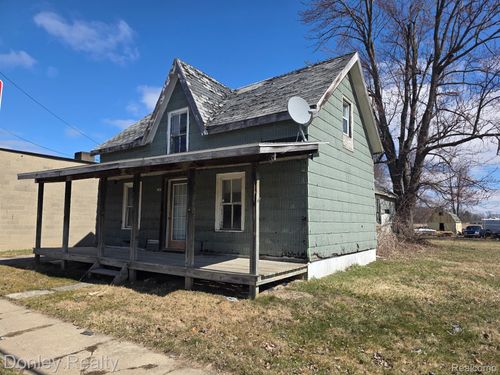 9620 Main St, Clifford, MI, 48727-9562 | Card Image