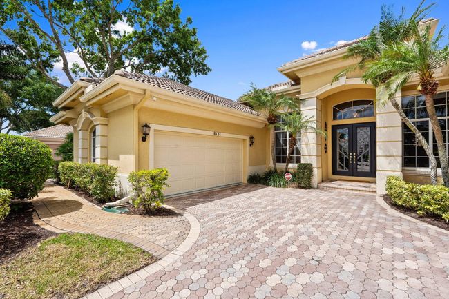 8131 Links Way, House other with 3 bedrooms, 3 bathrooms and null parking in Port St Lucie FL | Image 5