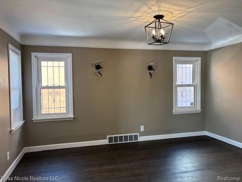 19750 Mark Twain St, Detroit, MI, 48235-1605 | Card Image