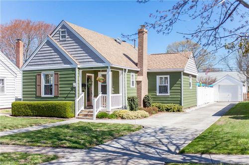 138 Robinson Rd, Hampton, VA, 23661-3145 | Card Image