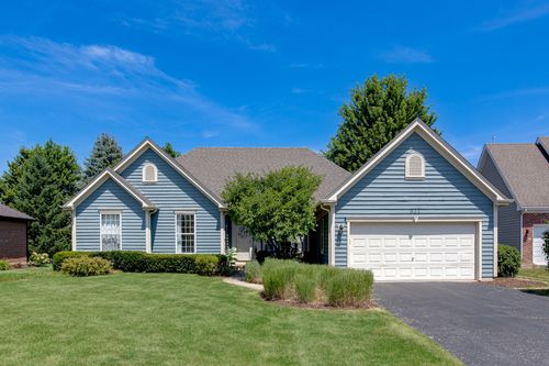 921 High Ridge Dr, West Chicago, IL, 60185-5815 | Card Image