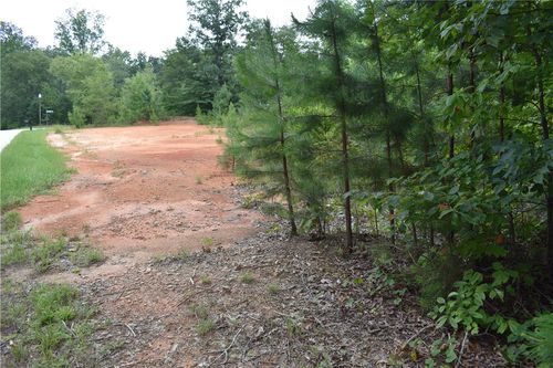428 Falcons Lair West Dr, Walhalla, SC, 29691-3541 | Card Image