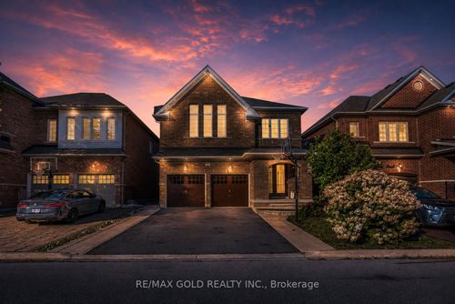 19 Bellcrest Rd, Brampton, ON, L6Y2M7 | Card Image