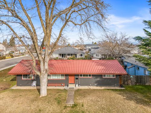 348 N 6th St, Central Point, OR, 97502-2315 | Card Image