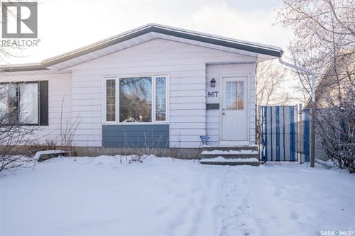 867 7th St E, Prince Albert, SK, S6V6T3 | Card Image