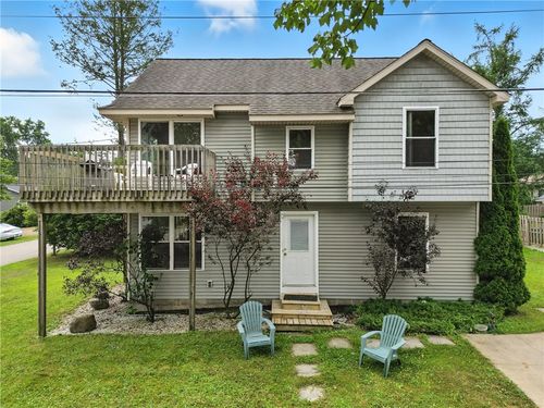 205 Washington St, Edinboro, PA, 16412-2126 | Card Image