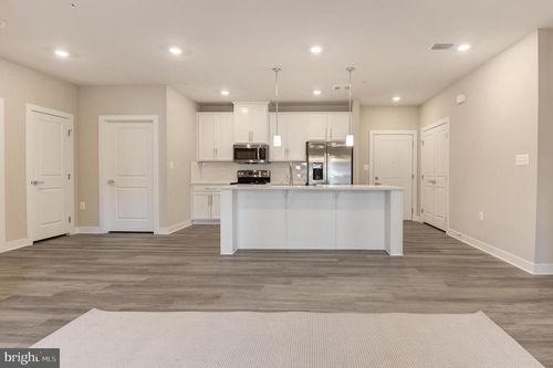 4-c-12875 Mosaic Park Way, HERNDON, VA, 20171-5426 | Card Image