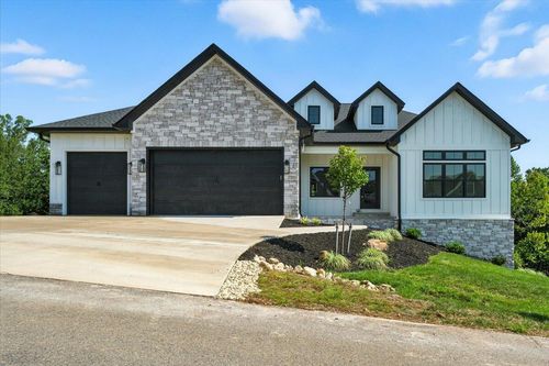 1037 Westerham Ct, Huddleston, VA, 24104-4318 | Card Image