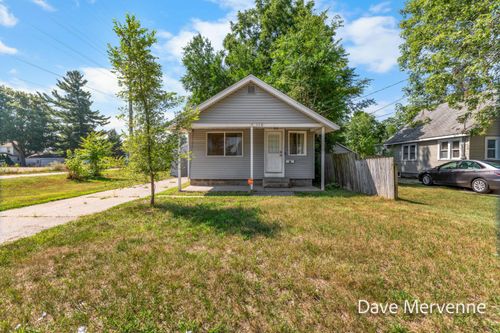 110 Bellevue St, Wyoming, MI, 49548-3146 | Card Image