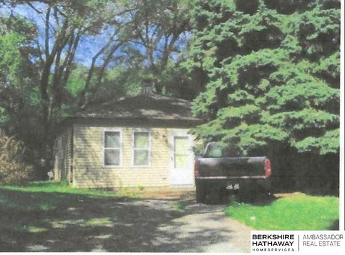 2244 N 38th Avenue, Omaha, NE, 68111 | Card Image