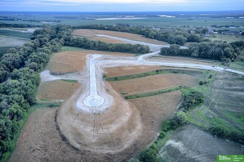 22525 Crestline Cir, Gretna, NE, 68028-6035 | Card Image