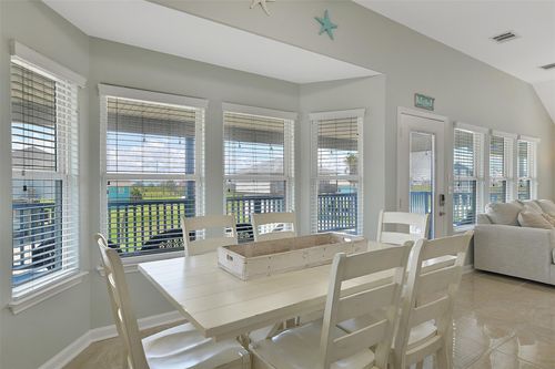 23178 Fresca St, Galveston, TX, 77554-1153 | Card Image