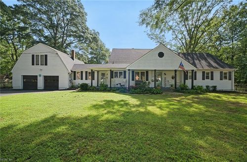 429 Warrick Road, Chesapeake, VA, 23322 | Card Image