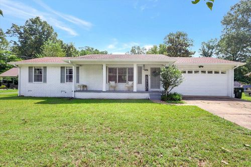 824 Graysville Rd, Chattanooga, TN, 37421-4322 | Card Image