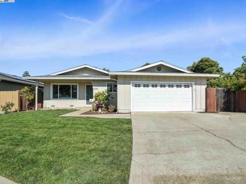 6252 Escallonia Ct, Newark, CA, 94560-4744 | Card Image