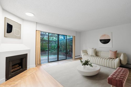102-747 17th St, West Vancouver, BC, V7V3T4 | Card Image