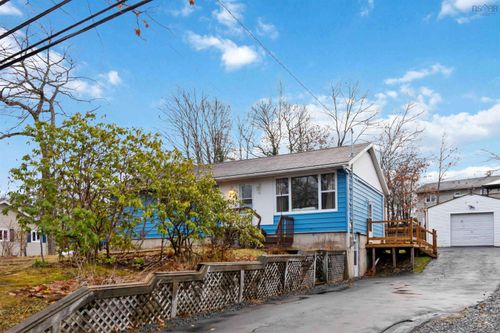 70 Fraser Rd, Timberlea, NS, B3T1J4 | Card Image