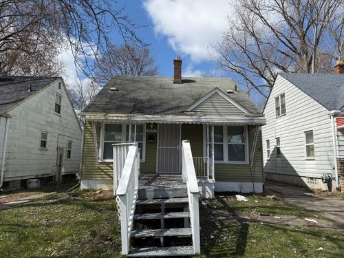 8557 Mark Twain St, Detroit, MI, 48228-2425 | Card Image
