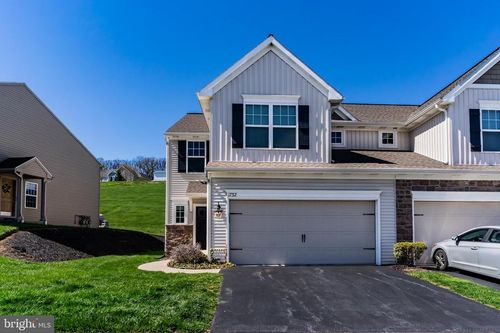 1732 Haralson Dr, MECHANICSBURG, PA, 17055-7103 | Card Image