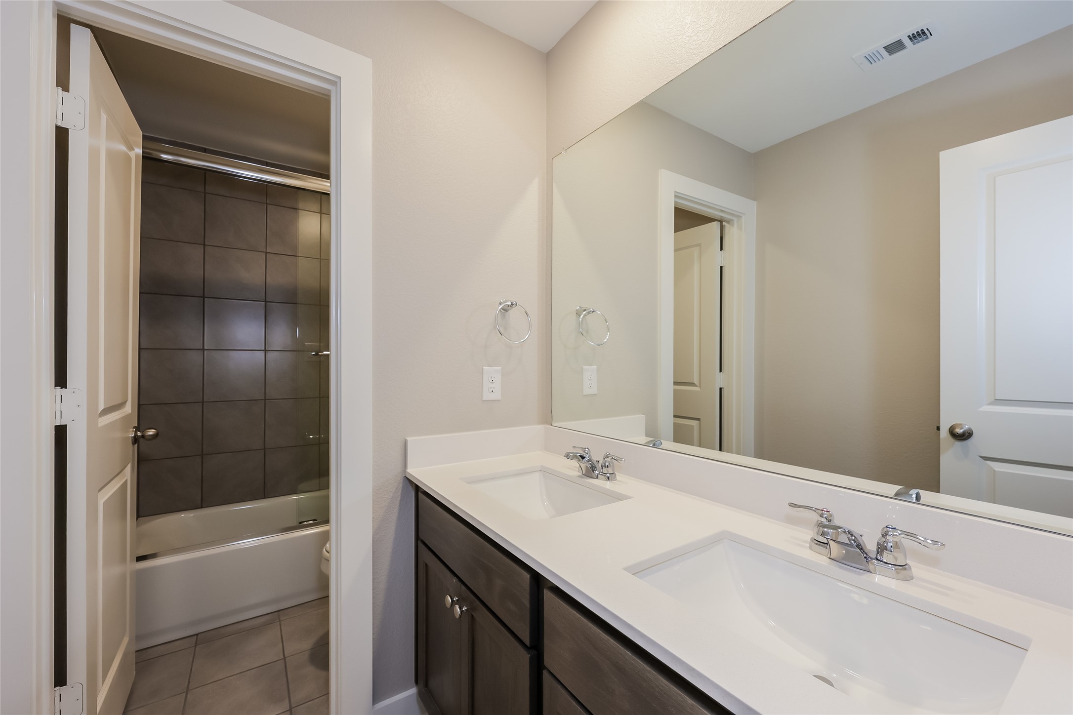 Residential Lease in Arlington 3