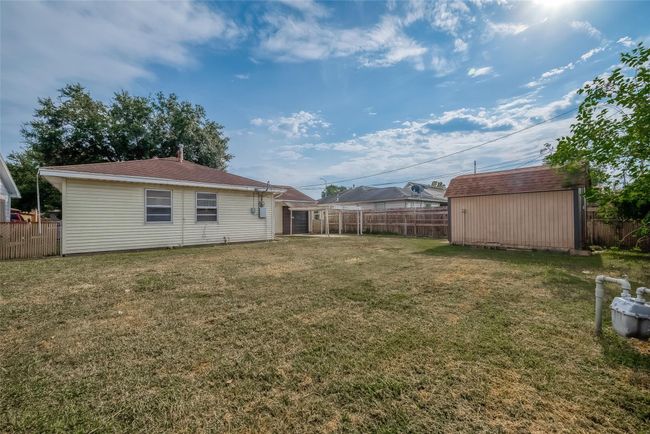 2703 Cypress St, House other with 3 bedrooms, 1 bathrooms and 1 parking in Pasadena TX | Image 39