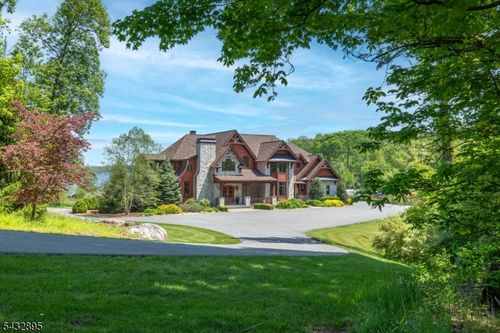 1 Lakeview Point Ave, Branchville, NJ, 07826-6001 | Card Image