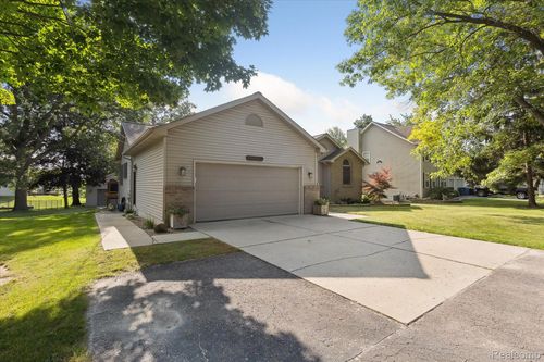 14455 Ripley Rd, Linden, MI, 48451-9044 | Card Image