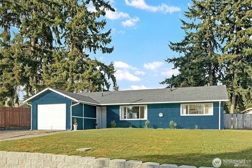 3708 Ne 22nd St, Renton, WA, 98056-2417 | Card Image