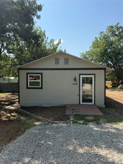 906 S Mckinley Ave, Calera, OK, 74730-1170 | Card Image