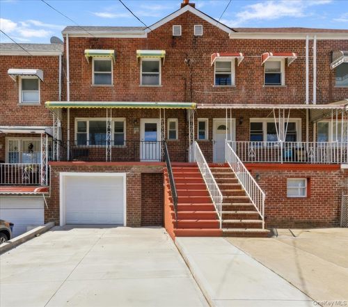 3337 Gunther Ave, Bronx, NY, 10469-2727 | Card Image