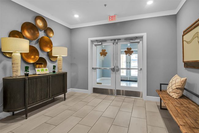 Entryway into building | Image 36