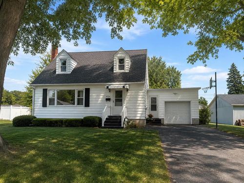 182 S Swetting Street, Berlin, WI, 54923 | Card Image