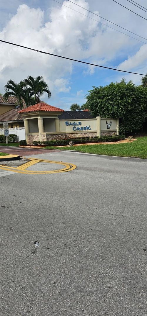 1001 Sw Sw 115 Ave, Pembroke Pines, FL, 33025 | Card Image