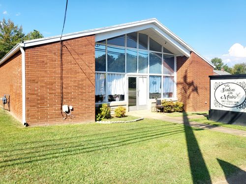 156 W Main St, Camden, TN, 38320-1786 | Card Image