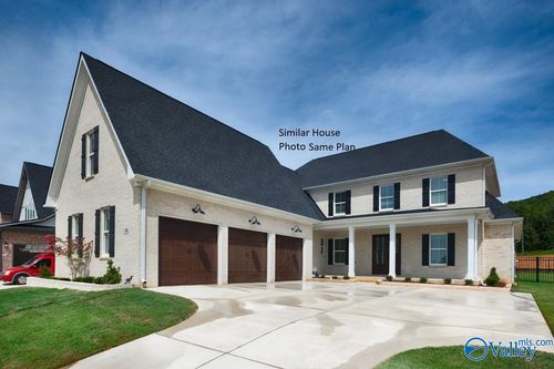 18 Devereux Pl, Gurley, AL, 35748-2901 | Card Image