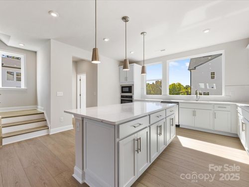 808 Flintside Ln, Charlotte, NC, 28217-0572 | Card Image