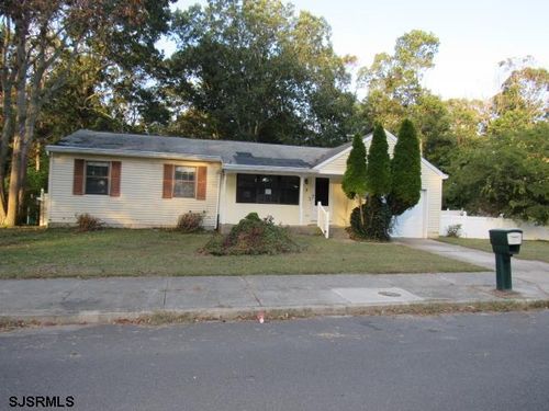 7 Wilson Ave, Somers Point, NJ, 08244-1665 | Card Image