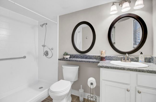 21 Rivers Point Row 4B | Image 12