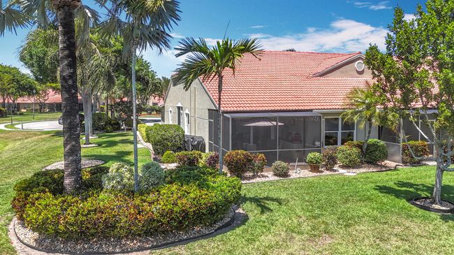 12110 Napoli Ln, Condo with 3 bedrooms, 2 bathrooms and null parking in Boynton Beach FL | Image 35