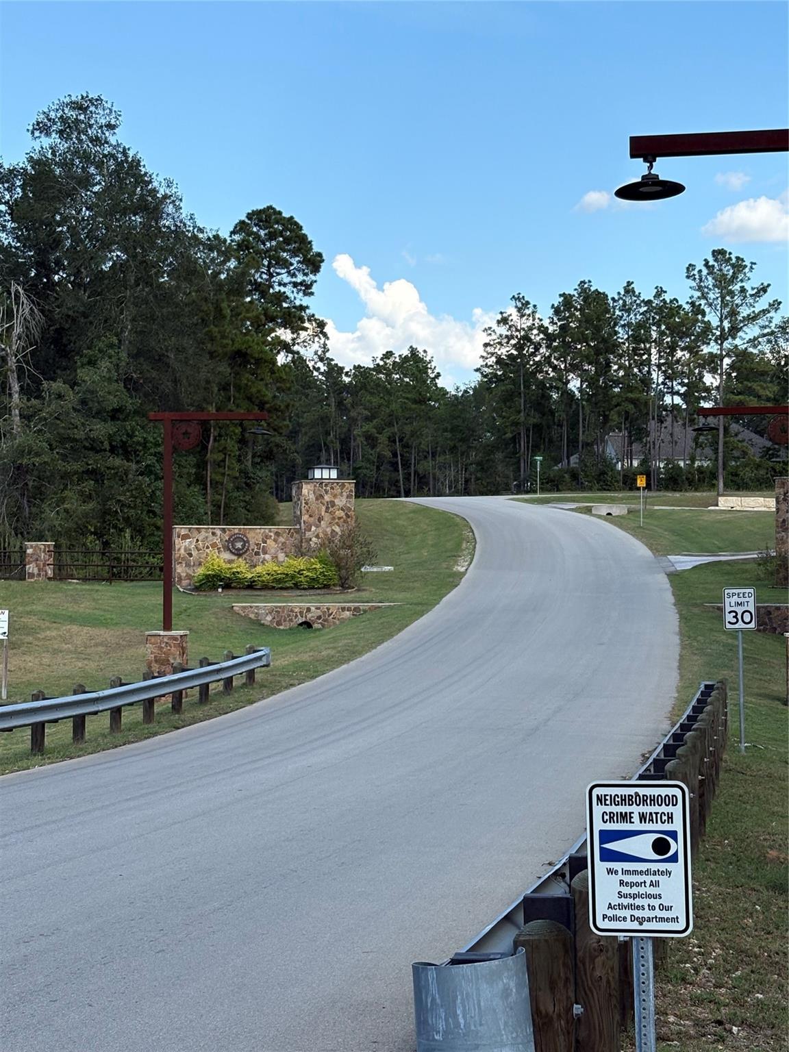 Land in Willis 2