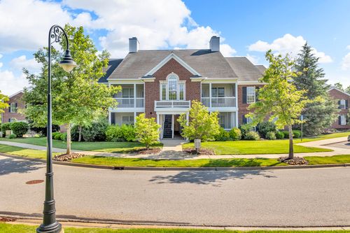 1955 Coventry Rd, Jackson, MI, 49201-8192 | Card Image