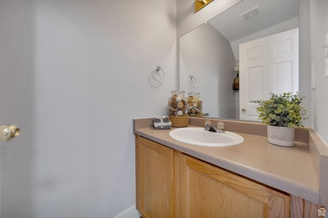 Half bathroom | Image 7