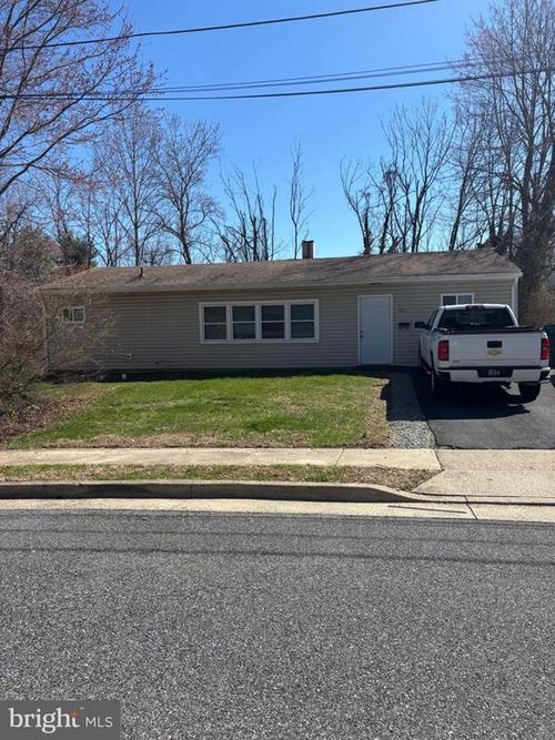 64 Kennard Dr, NEWARK, DE, 19711-2701 | Card Image
