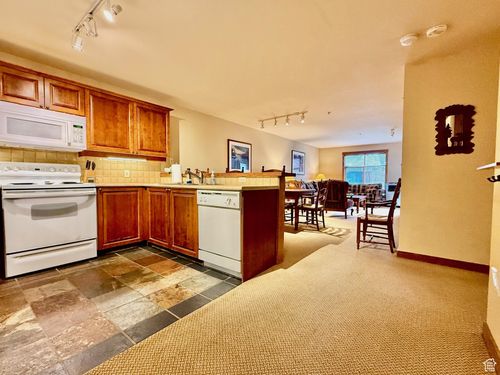 403-12090 Big Cottonwood Rd, Solitude, UT, 84121 | Card Image