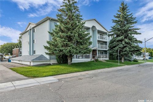 302-918 Argyle Avenue, Saskatoon, SK, S7H2W1 | Card Image