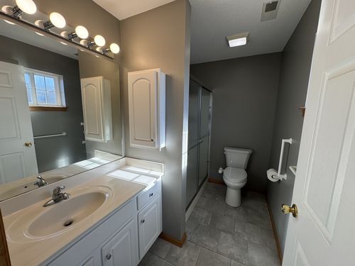 7-3030 Holiday Ct, Bettendorf, IA, 52722-6747 | Card Image