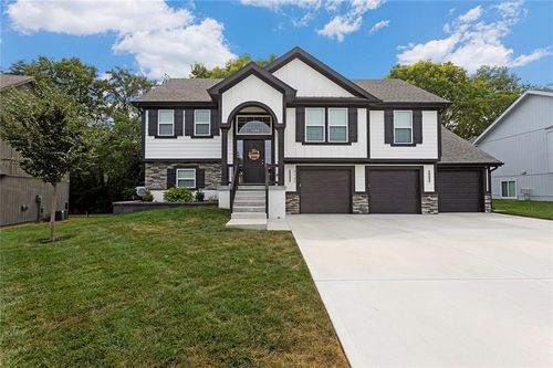 6125 Ne 118th St, Kansas City, MO, 64156-5700 | Card Image