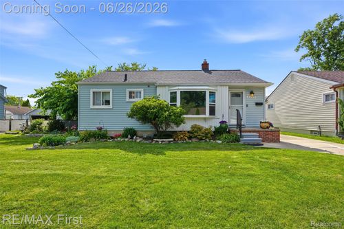 25709 Cubberness St, Saint Clair Shores, MI, 48081-3304 | Card Image
