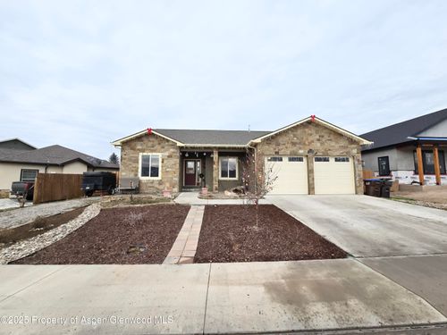 1226 E 17th St, Rifle, CO, 81650-8554 | Card Image